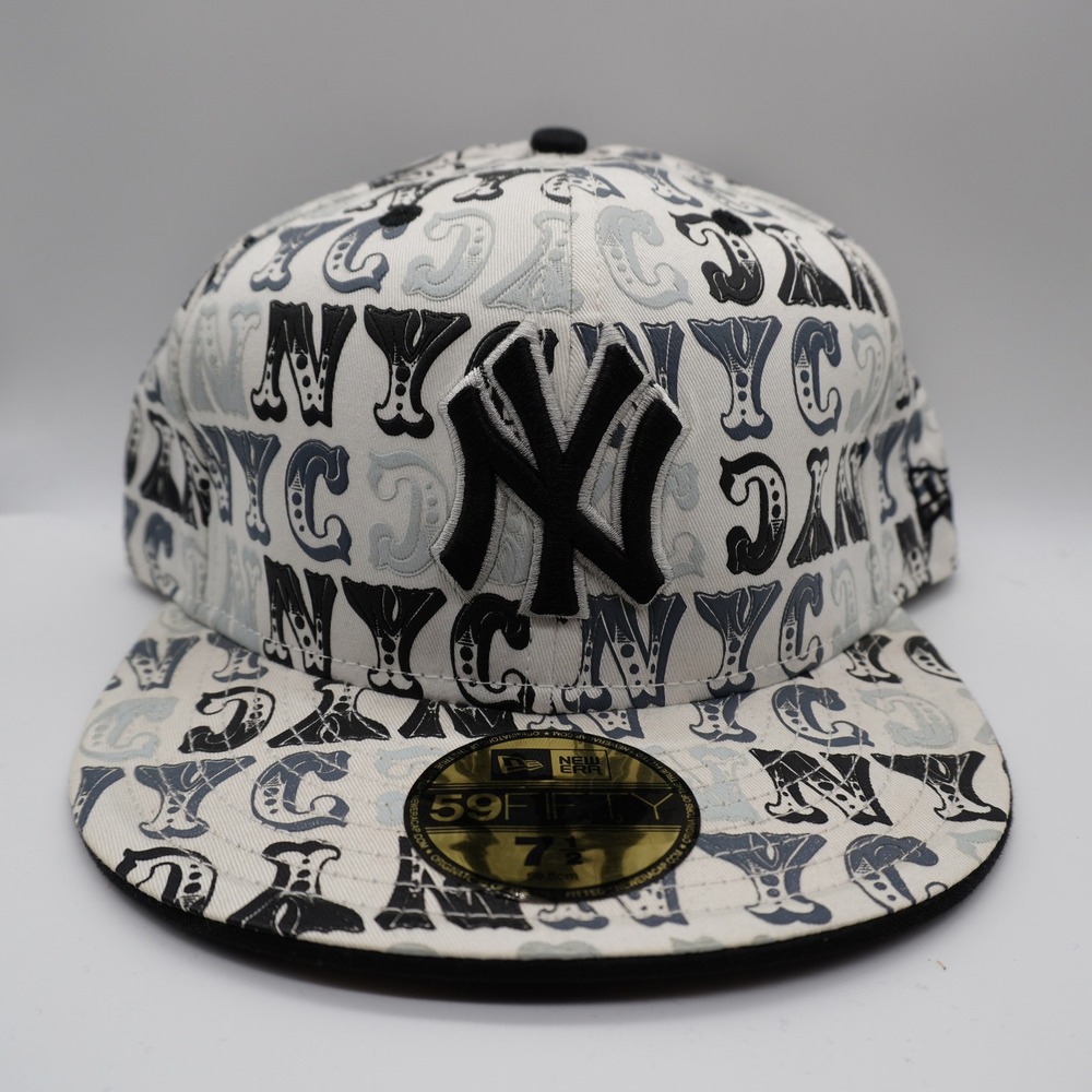 New Era New York Yankees Fitted Hat Mens 7 1/2 White NYC All Over Print 59FIFTY